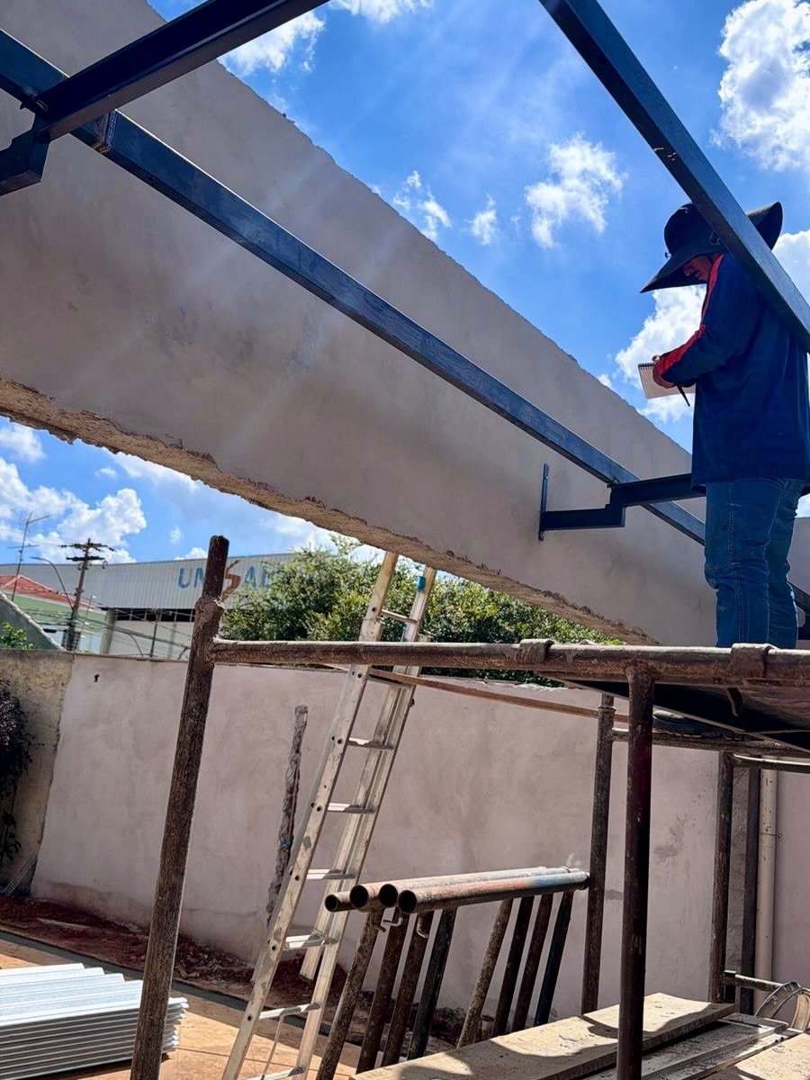 envoytelhados_Você_está_construindo_e_quer_evitar_dor_de_cabeça_com_o_telh_2026-04-19_DXUIJ8RFlfk_3878761046631405540